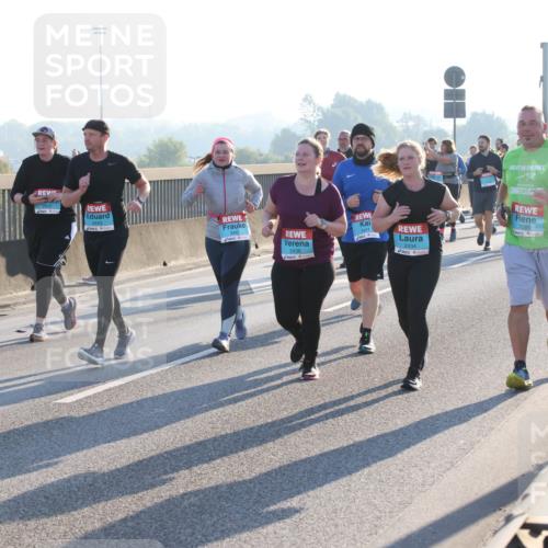 03.10.2025 - Köhlbrandbrückenlauf Lena Gebhardt http://msf.ph/oto/9046548 03.10.2025 09:28:21 Position 1 86, 3441, 2438, 2434, 3588 meine-sportfotos.de