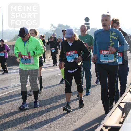 03.10.2025 - Köhlbrandbrückenlauf Lena Gebhardt http://msf.ph/oto/9046796 03.10.2025 09:28:36 Position 1 3396, 2527, 3438 meine-sportfotos.de