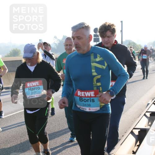 03.10.2025 - Köhlbrandbrückenlauf Lena Gebhardt http://msf.ph/oto/9046808 03.10.2025 09:28:37 Position 1 3396, 2527, 3438 meine-sportfotos.de