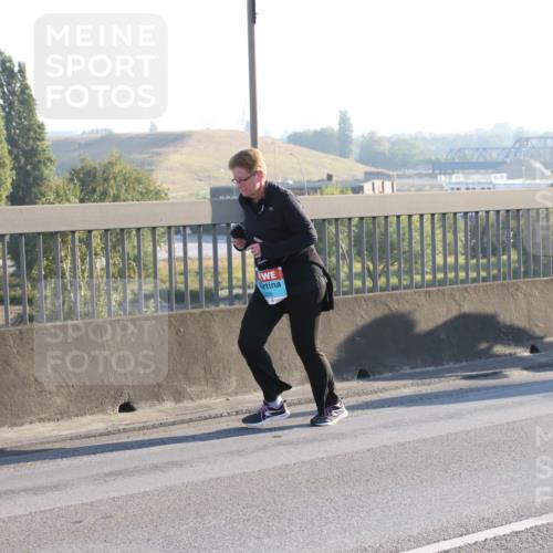 03.10.2025 - Köhlbrandbrückenlauf Lena Gebhardt http://msf.ph/oto/9046860 03.10.2025 09:28:42 Position 1 226 meine-sportfotos.de