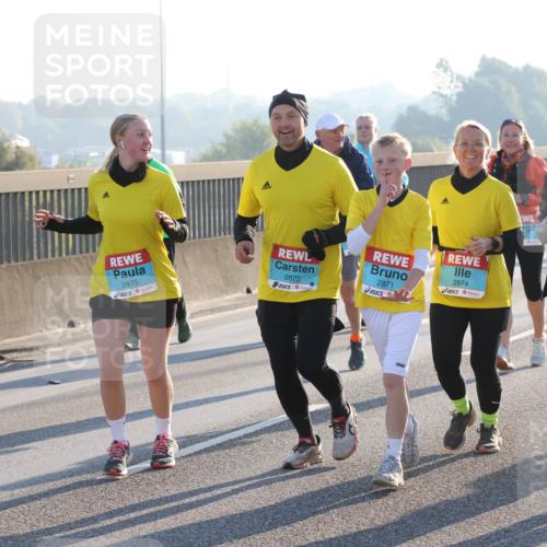 03.10.2025 - Köhlbrandbrückenlauf Lena Gebhardt http://msf.ph/oto/9047165 03.10.2025 09:29:02 Position 1 2874, 2871, 2875, 2872, 2297, 2299 meine-sportfotos.de