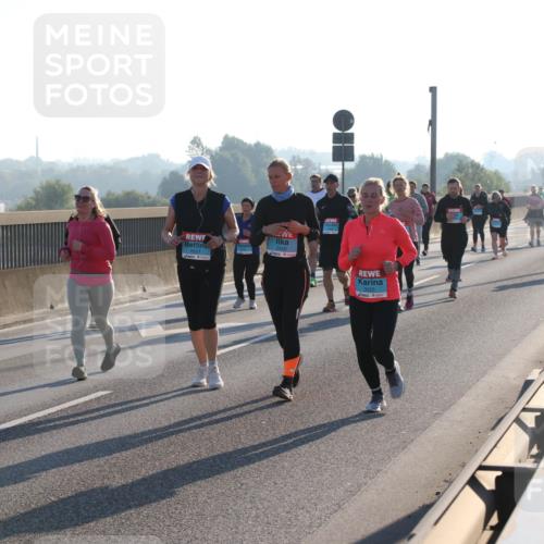 03.10.2025 - Köhlbrandbrückenlauf Lena Gebhardt http://msf.ph/oto/9047337 03.10.2025 09:29:13 Position 1 2550 meine-sportfotos.de