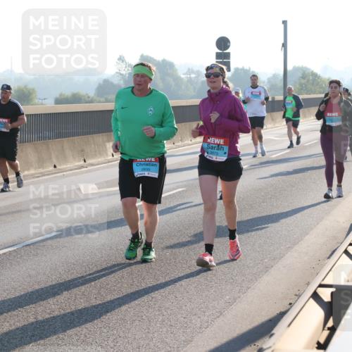 03.10.2025 - Köhlbrandbrückenlauf Lena Gebhardt http://msf.ph/oto/9047550 03.10.2025 09:29:32 Position 1 2839, 2479 meine-sportfotos.de