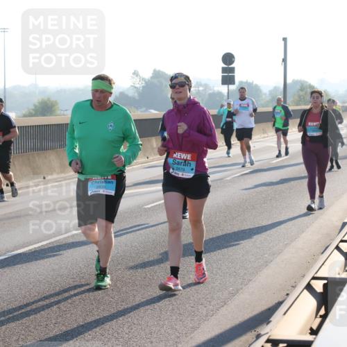 03.10.2025 - Köhlbrandbrückenlauf Lena Gebhardt http://msf.ph/oto/9047563 03.10.2025 09:29:33 Position 1 2839, 2479 meine-sportfotos.de