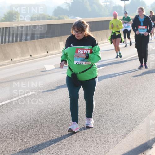 03.10.2025 - Köhlbrandbrückenlauf Lena Gebhardt http://msf.ph/oto/9047682 03.10.2025 09:29:45 Position 1 3624 meine-sportfotos.de