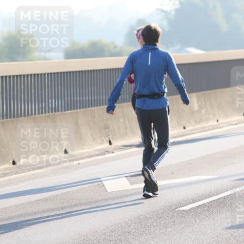 03.10.2025 - Köhlbrandbrückenlauf Lena Gebhardt http://msf.ph/oto/9048223 03.10.2025 09:30:23 Position 1  meine-sportfotos.de