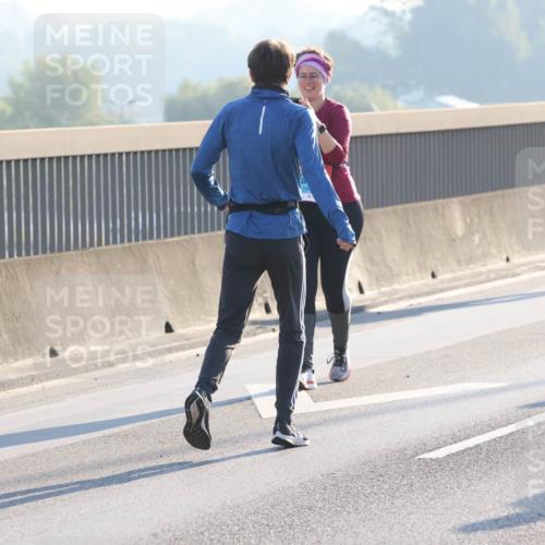 03.10.2025 - Köhlbrandbrückenlauf Lena Gebhardt http://msf.ph/oto/9048232 03.10.2025 09:30:23 Position 1  meine-sportfotos.de