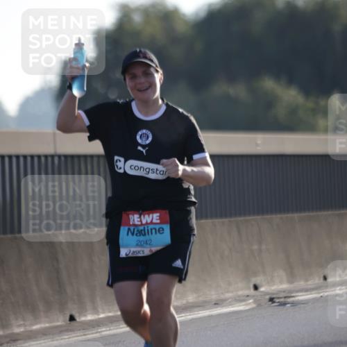 03.10.2025 - Köhlbrandbrückenlauf Jannik Wohlers http://msf.ph/oto/9048729 03.10.2025 09:30:31 Position 3 2042 meine-sportfotos.de