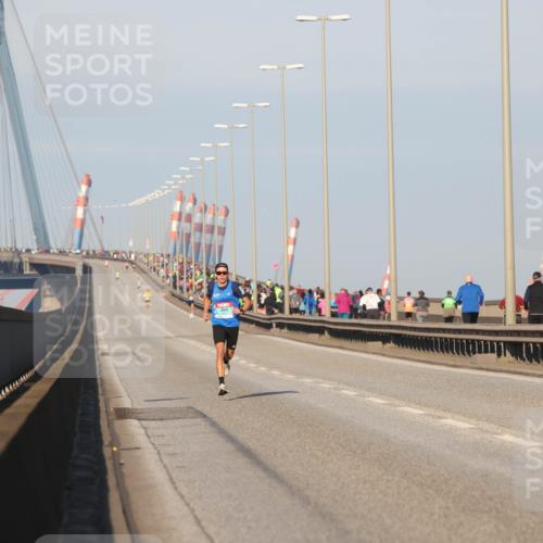 03.10.2025 - Köhlbrandbrückenlauf Lena Gebhardt http://msf.ph/oto/9048917 03.10.2025 09:32:12 Position 1  meine-sportfotos.de