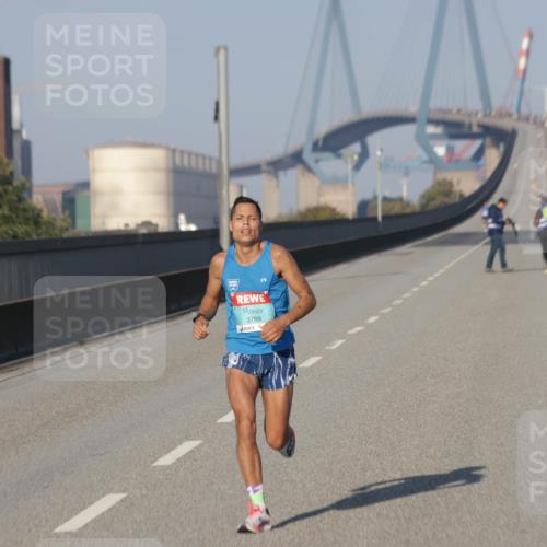 03.10.2025 - Köhlbrandbrückenlauf Jannik Wohlers http://msf.ph/oto/9049043 03.10.2025 09:32:51 Position 3 3769 meine-sportfotos.de