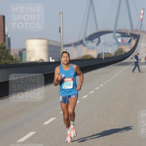 03.10.2025 - Köhlbrandbrückenlauf Jannik Wohlers http://msf.ph/oto/9049054 03.10.2025 09:32:52 Position 3 3769 meine-sportfotos.de