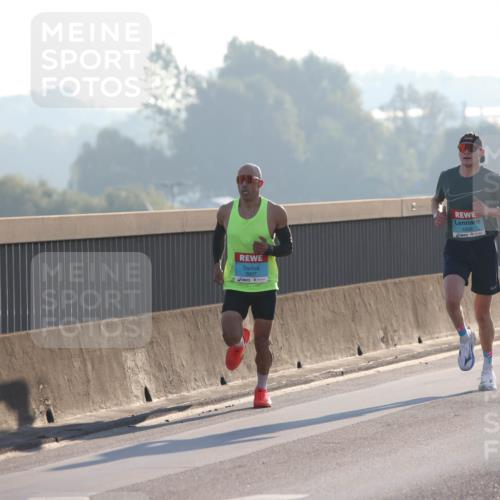 03.10.2025 - Köhlbrandbrückenlauf Lena Gebhardt http://msf.ph/oto/9049079 03.10.2025 09:12:02 Position 1 3807, 1008 meine-sportfotos.de