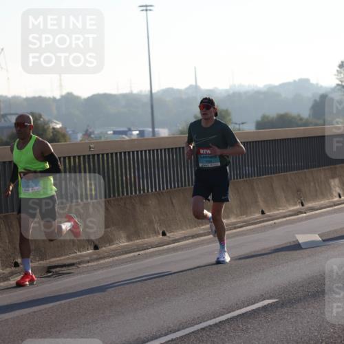 03.10.2025 - Köhlbrandbrückenlauf Lena Gebhardt http://msf.ph/oto/9049140 03.10.2025 09:12:05 Position 1 3807, 1008 meine-sportfotos.de