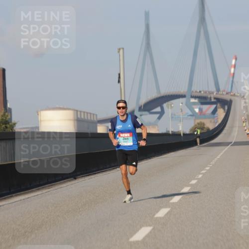 03.10.2025 - Köhlbrandbrückenlauf Jannik Wohlers http://msf.ph/oto/9049157 03.10.2025 09:33:40 Position 3 3247 meine-sportfotos.de