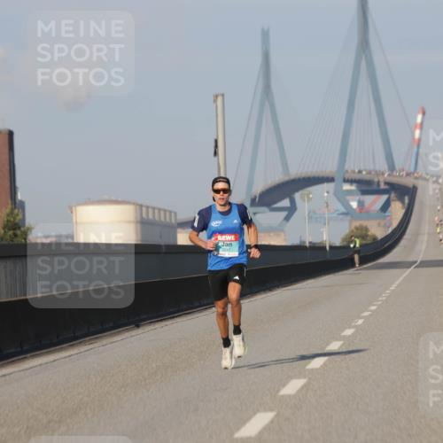 03.10.2025 - Köhlbrandbrückenlauf Jannik Wohlers http://msf.ph/oto/9049167 03.10.2025 09:33:40 Position 3 3247 meine-sportfotos.de