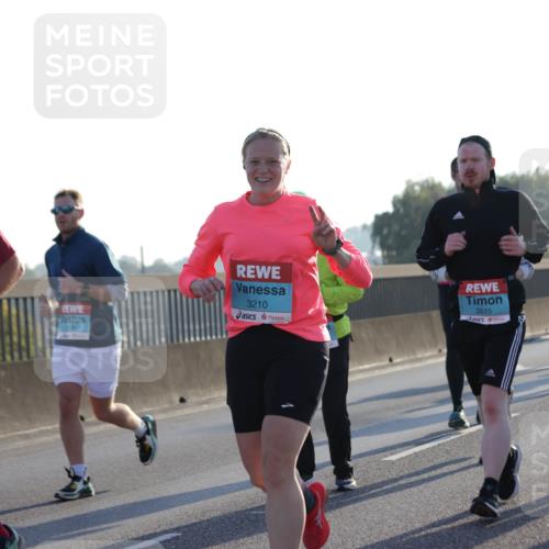 03.10.2025 - Köhlbrandbrückenlauf Jannik Wohlers http://msf.ph/oto/9049194 03.10.2025 09:18:19 Position 3 2882, 3210, 3515, 3724 meine-sportfotos.de