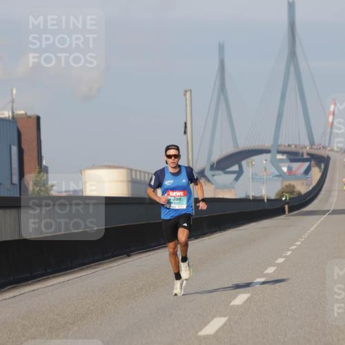 03.10.2025 - Köhlbrandbrückenlauf Jannik Wohlers http://msf.ph/oto/9049234 03.10.2025 09:33:41 Position 3 3247 meine-sportfotos.de
