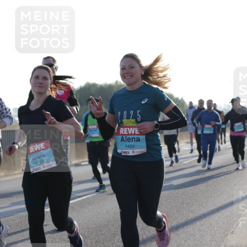 03.10.2025 - Köhlbrandbrückenlauf Jannik Wohlers http://msf.ph/oto/9049268 03.10.2025 09:18:20 Position 3 1162, 3724, 21, 2025, 1460 meine-sportfotos.de
