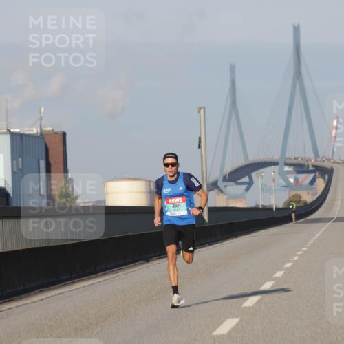 03.10.2025 - Köhlbrandbrückenlauf Jannik Wohlers http://msf.ph/oto/9049291 03.10.2025 09:33:41 Position 3  meine-sportfotos.de