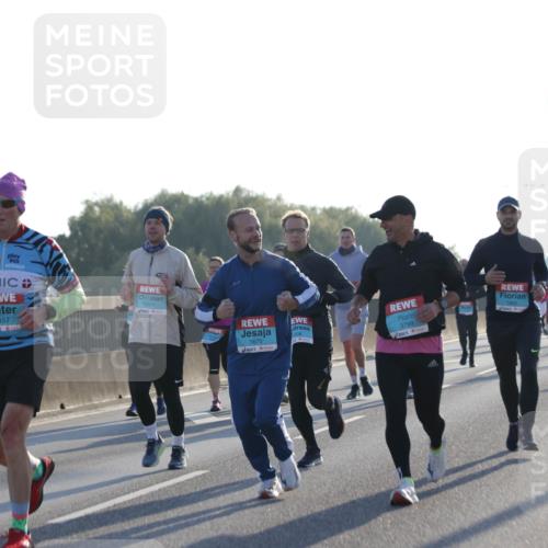 03.10.2025 - Köhlbrandbrückenlauf Jannik Wohlers http://msf.ph/oto/9049295 03.10.2025 09:18:23 Position 3 3457, 1675, 408, 3799 meine-sportfotos.de