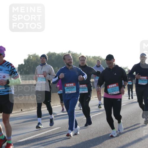 03.10.2025 - Köhlbrandbrückenlauf Jannik Wohlers http://msf.ph/oto/9049309 03.10.2025 09:18:23 Position 3 3457, 1408, 3799, 1675, 1605 meine-sportfotos.de