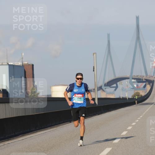03.10.2025 - Köhlbrandbrückenlauf Jannik Wohlers http://msf.ph/oto/9049337 03.10.2025 09:33:42 Position 3 3247 meine-sportfotos.de