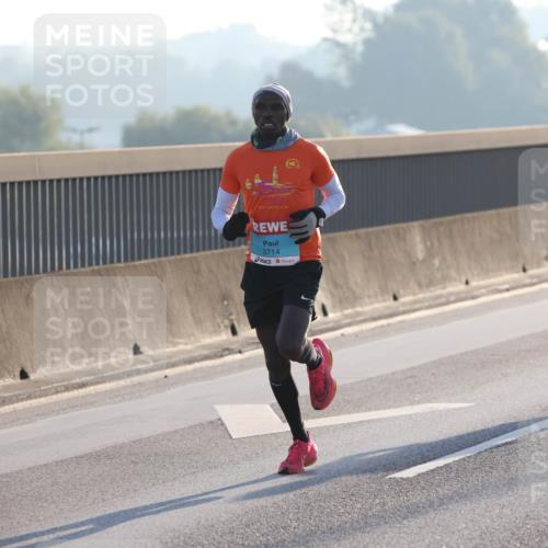 03.10.2025 - Köhlbrandbrückenlauf Lena Gebhardt http://msf.ph/oto/9049351 03.10.2025 09:12:15 Position 1 3714 meine-sportfotos.de