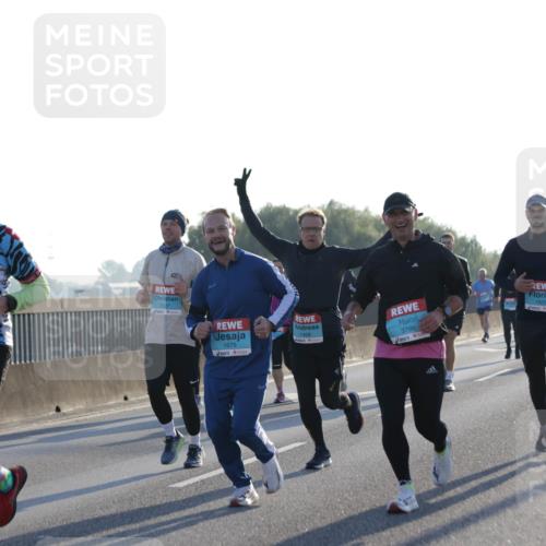 03.10.2025 - Köhlbrandbrückenlauf Jannik Wohlers http://msf.ph/oto/9049364 03.10.2025 09:18:23 Position 3 3457, 2027, 1675, 1408, 3799 meine-sportfotos.de