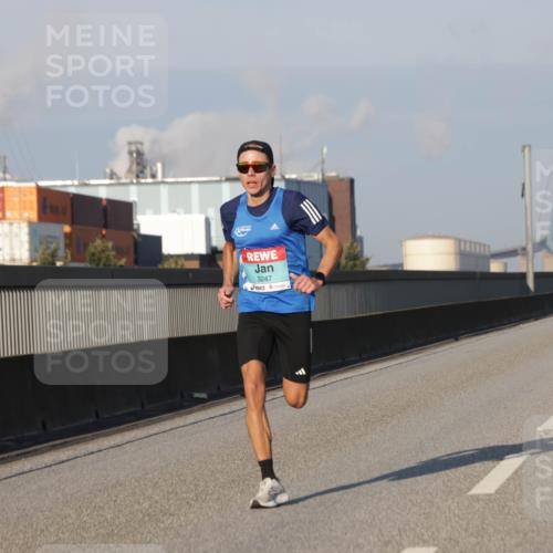 03.10.2025 - Köhlbrandbrückenlauf Jannik Wohlers http://msf.ph/oto/9049396 03.10.2025 09:33:44 Position 3 3247 meine-sportfotos.de