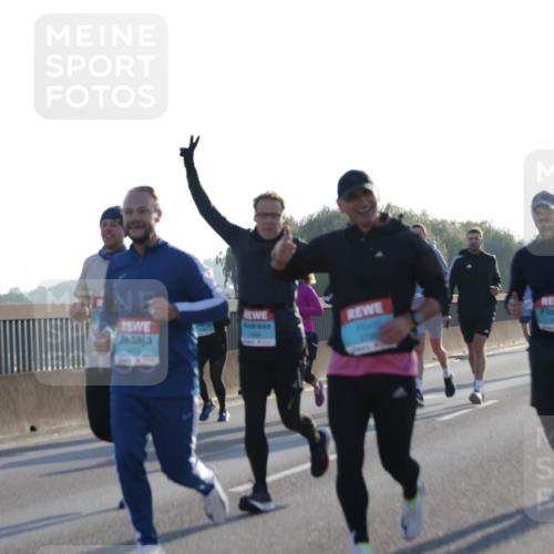 03.10.2025 - Köhlbrandbrückenlauf Jannik Wohlers http://msf.ph/oto/9049405 03.10.2025 09:18:24 Position 3 1679 meine-sportfotos.de