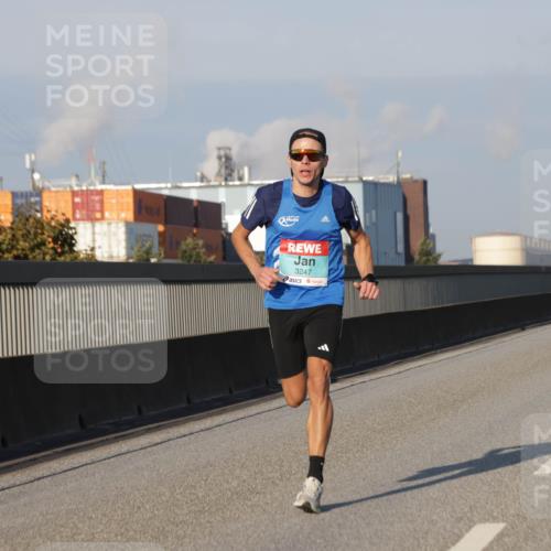 03.10.2025 - Köhlbrandbrückenlauf Jannik Wohlers http://msf.ph/oto/9049422 03.10.2025 09:33:44 Position 3 3247 meine-sportfotos.de