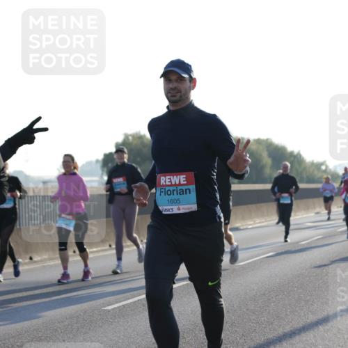 03.10.2025 - Köhlbrandbrückenlauf Jannik Wohlers http://msf.ph/oto/9049477 03.10.2025 09:18:25 Position 3 1605 meine-sportfotos.de