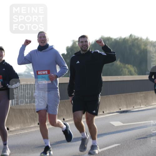 03.10.2025 - Köhlbrandbrückenlauf Jannik Wohlers http://msf.ph/oto/9049529 03.10.2025 09:18:27 Position 3 3781 meine-sportfotos.de