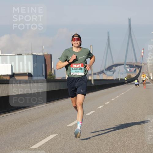 03.10.2025 - Köhlbrandbrückenlauf Jannik Wohlers http://msf.ph/oto/9049594 03.10.2025 09:34:27 Position 3 1008 meine-sportfotos.de