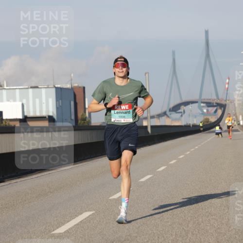 03.10.2025 - Köhlbrandbrückenlauf Jannik Wohlers http://msf.ph/oto/9049600 03.10.2025 09:34:27 Position 3 1008 meine-sportfotos.de