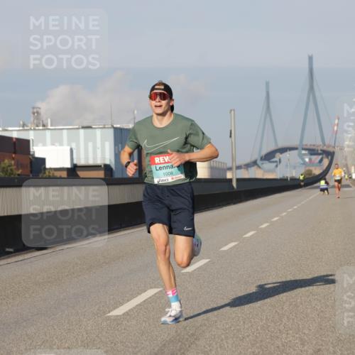 03.10.2025 - Köhlbrandbrückenlauf Jannik Wohlers http://msf.ph/oto/9049643 03.10.2025 09:34:28 Position 3 1008 meine-sportfotos.de