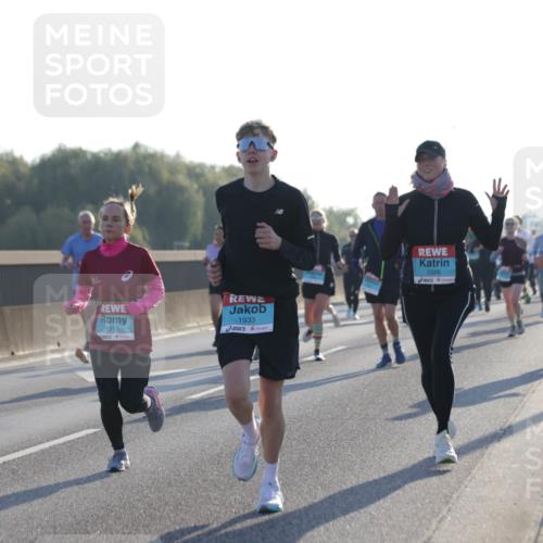 03.10.2025 - Köhlbrandbrückenlauf Jannik Wohlers http://msf.ph/oto/9049659 03.10.2025 09:18:30 Position 3 1515, 1933, 3326 meine-sportfotos.de