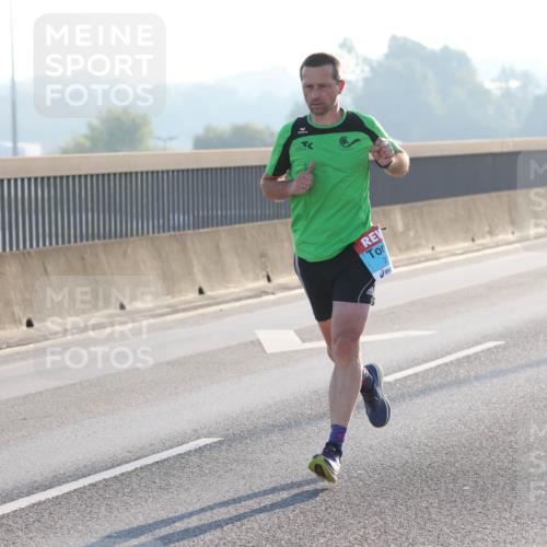 03.10.2025 - Köhlbrandbrückenlauf Lena Gebhardt http://msf.ph/oto/9049664 03.10.2025 09:13:08 Position 1  meine-sportfotos.de