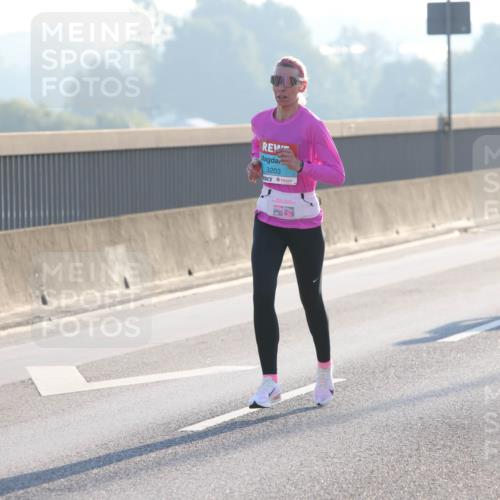 03.10.2025 - Köhlbrandbrückenlauf Lena Gebhardt http://msf.ph/oto/9049699 03.10.2025 09:13:11 Position 1 3203 meine-sportfotos.de