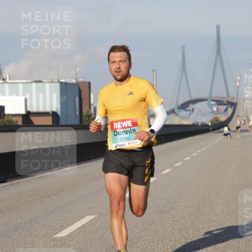 03.10.2025 - Köhlbrandbrückenlauf Jannik Wohlers http://msf.ph/oto/9049701 03.10.2025 09:34:44 Position 3 3590 meine-sportfotos.de