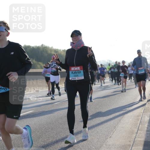 03.10.2025 - Köhlbrandbrückenlauf Jannik Wohlers http://msf.ph/oto/9049736 03.10.2025 09:18:31 Position 3 1515, 1933, 3326 meine-sportfotos.de