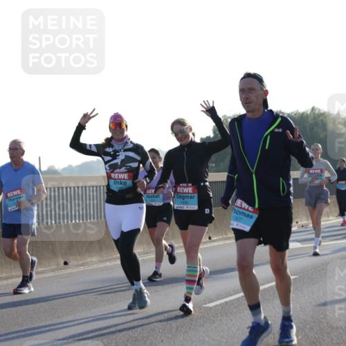 03.10.2025 - Köhlbrandbrückenlauf Jannik Wohlers http://msf.ph/oto/9049851 03.10.2025 09:18:34 Position 3 1392, 1636, 1307 meine-sportfotos.de