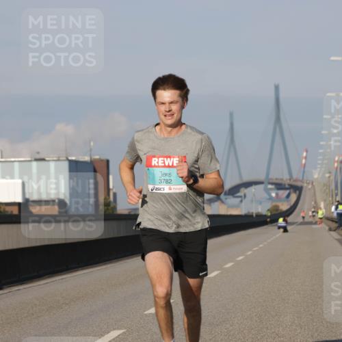 03.10.2025 - Köhlbrandbrückenlauf Jannik Wohlers http://msf.ph/oto/9049996 03.10.2025 09:35:05 Position 3 3782 meine-sportfotos.de