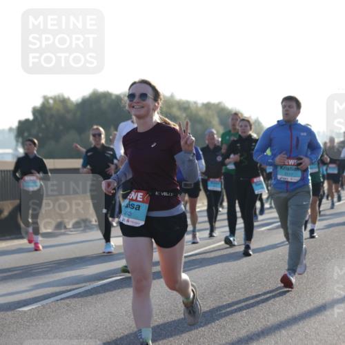 03.10.2025 - Köhlbrandbrückenlauf Jannik Wohlers http://msf.ph/oto/9050019 03.10.2025 09:18:37 Position 3 3642, 2117 meine-sportfotos.de