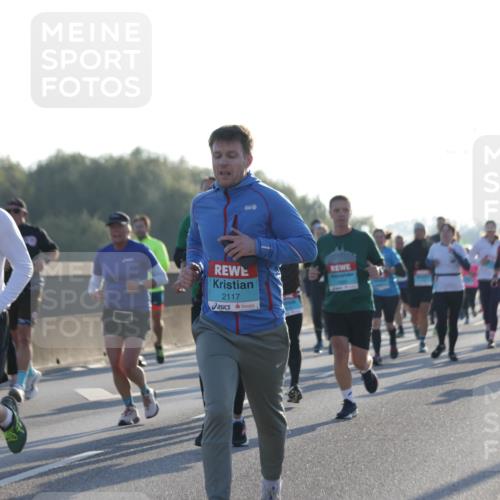 03.10.2025 - Köhlbrandbrückenlauf Jannik Wohlers http://msf.ph/oto/9050046 03.10.2025 09:18:38 Position 3 2117 meine-sportfotos.de