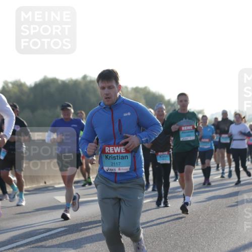 03.10.2025 - Köhlbrandbrückenlauf Jannik Wohlers http://msf.ph/oto/9050059 03.10.2025 09:18:38 Position 3 2117 meine-sportfotos.de
