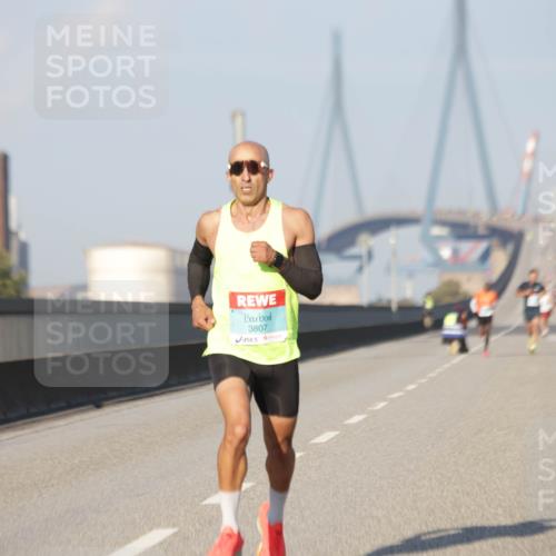 03.10.2025 - Köhlbrandbrückenlauf Jannik Wohlers http://msf.ph/oto/9050101 03.10.2025 09:35:34 Position 3 3807 meine-sportfotos.de