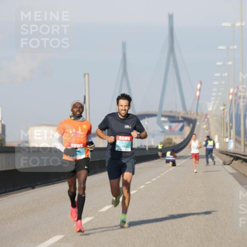 03.10.2025 - Köhlbrandbrückenlauf Jannik Wohlers http://msf.ph/oto/9050218 03.10.2025 09:35:51 Position 3 3760 meine-sportfotos.de