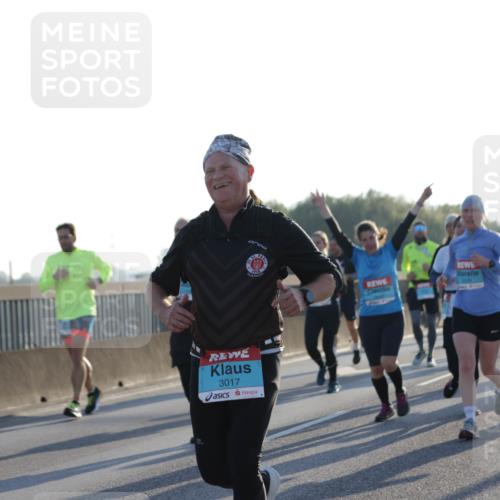 03.10.2025 - Köhlbrandbrückenlauf Jannik Wohlers http://msf.ph/oto/9050226 03.10.2025 09:18:42 Position 3 3017 meine-sportfotos.de