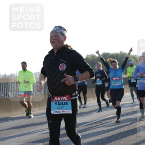 03.10.2025 - Köhlbrandbrückenlauf Jannik Wohlers http://msf.ph/oto/9050247 03.10.2025 09:18:42 Position 3 1910, 3017, 3630 meine-sportfotos.de